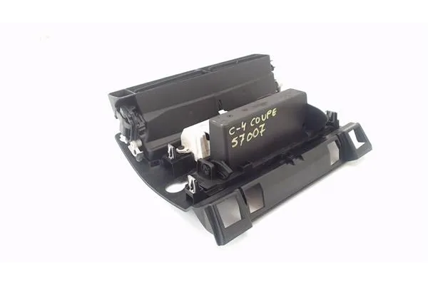 Recambio de embellecedor consola salpicadero para citroen c4 coupe 1.6 vtr plus referencia OEM IAM 8212TF 9646338277 
