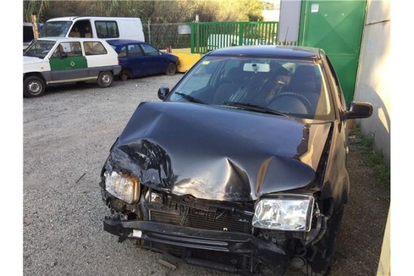 volkswagen polo iii berlina (6n2) del año 2000