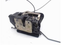 Recambio de cierre electromagnetico delantero izquierdo para ssangyong rodius 2700 referencia OEM IAM 7121021023  