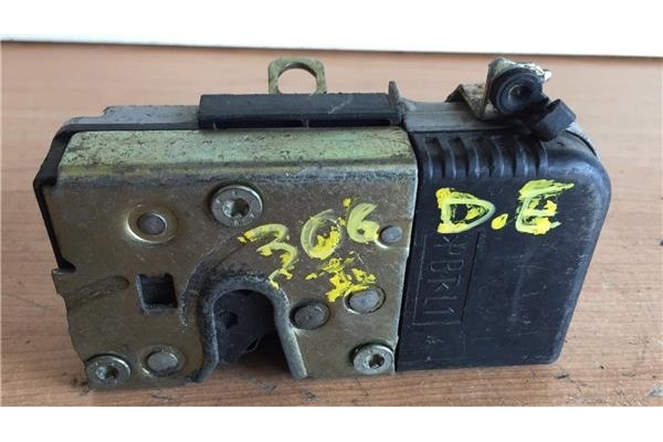 Recambio de cierre electromagnetico delantero izquierdo para peugeot 306 berlina 3/5 puertas (s1)(1996) 1.4 xs [1,4 ltr. - 55 kw