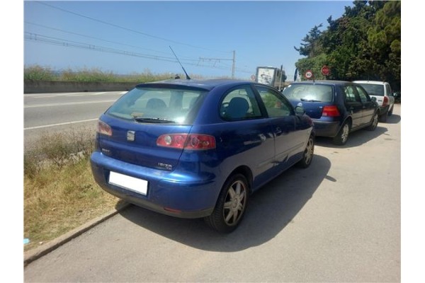 seat ibiza (6l1) del año 2002