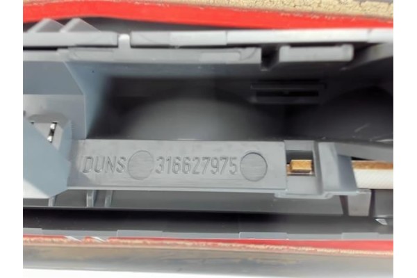 Recambio de luz central de freno para opel corsa d 1.0 catch me referencia OEM IAM 316627975  