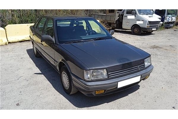 renault 21 sedán (l48_) del año 1987