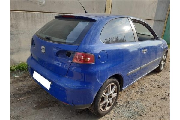 seat ibiza (6l1) del año 2002