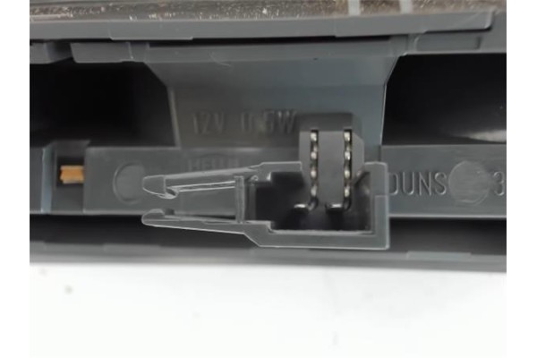 Recambio de luz central de freno para opel corsa d 1.0 catch me referencia OEM IAM 316627975  