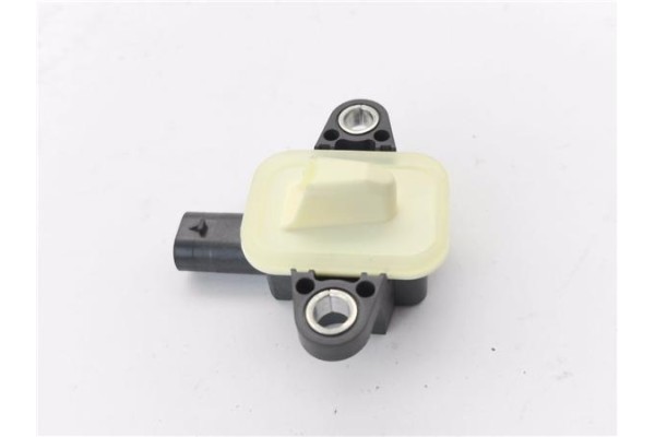Recambio de sensor impacto para volkswagen polo v (6r1) 1.2 advance referencia OEM IAM 4H0955557  