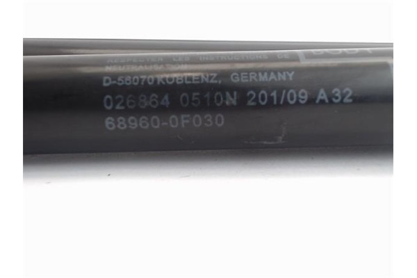Recambio de amortiguador porton para toyota verso (aur2/zgr2) 2.0 d-4d referencia OEM IAM 689600f030  