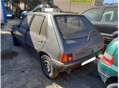 peugeot 205 berlina del año 1988