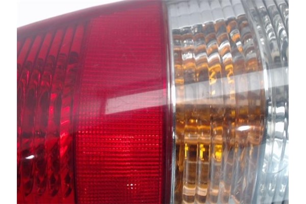 Recambio de piloto trasero derecho para daewoo nexia referencia OEM IAM 03110006161  