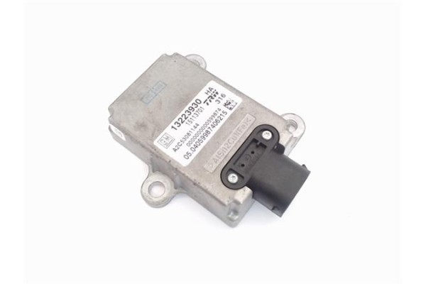 Recambio de centralita para opel vectra c berlina 1.9 cdti referencia OEM IAM 13223930 15113701 
