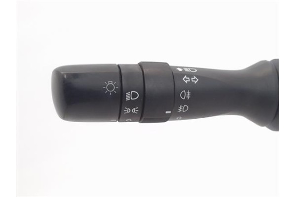 Recambio de mando intermitencia para toyota verso (aur2/zgr2) 2.0 d-4d referencia OEM IAM 39sugs80 8465205210 