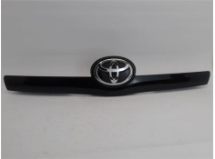 MOLDURA PORTON TRASERO 768110f050 