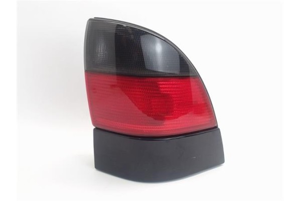 Recambio de piloto trasero derecho para saab 9-5 berlina referencia OEM IAM 4564464  