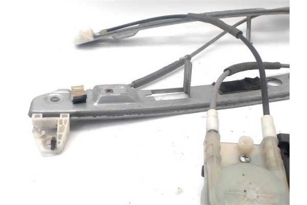 Recambio de elevalunas electrico delantero derecho para renault megane ii (bm0/1_, cm0/1_) 1.5 dci referencia OEM IAM 8201010925