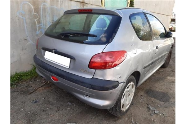 peugeot 206 del año 2002