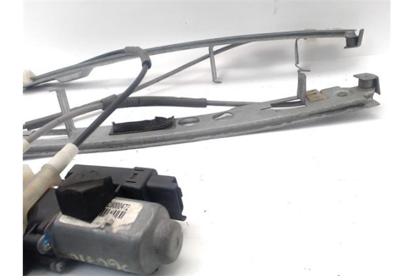 Recambio de elevalunas electrico delantero derecho para renault megane ii (bm0/1_, cm0/1_) 1.5 dci referencia OEM IAM 8201010925