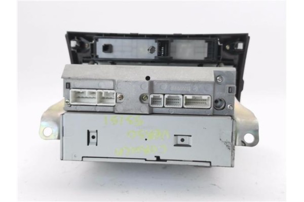 Recambio de radio / cd para toyota corolla verso (r1) 1.8 sol referencia OEM IAM 861200F010  