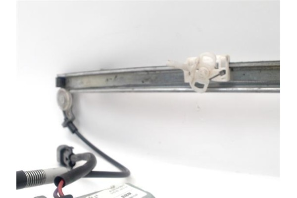 Recambio de elevalunas electrico delantero derecho para renault clio ii fase i (b/cb0) 1.2 (b/cb0f, b/cb0a, b/cb10, b/cb1k, b/cb
