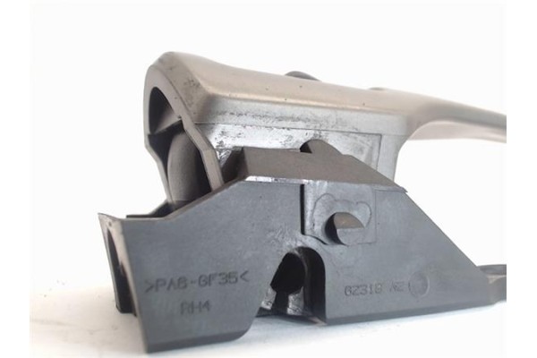 Recambio de manilla int. puerta trasero derecha para toyota verso (aur2/zgr2) 2.0 d-4d referencia OEM IAM 6920500120b2  