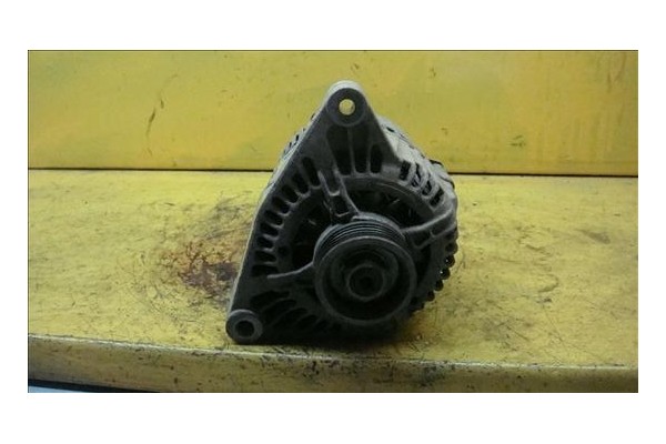 Recambio de alternador para citroen xsara berlina (1997) 1.6 i referencia OEM IAM 96194293 9635772780 A002TB4791B 