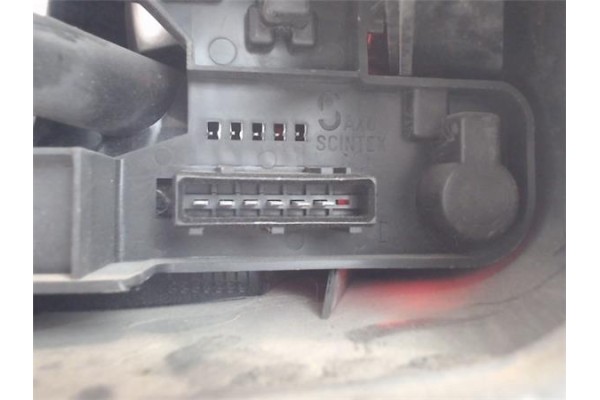 Recambio de piloto trasero derecho para citroen saxo referencia OEM IAM 6351F7  