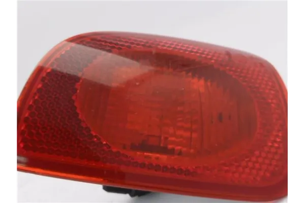 Recambio de reflectante paragolpes trasero para renault kangoo express (fw0/1_) 1.5 dci (fw0a, fw0b) referencia OEM IAM 82004199
