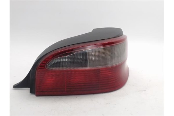 Recambio de piloto trasero derecho para citroen saxo referencia OEM IAM 6351F7  