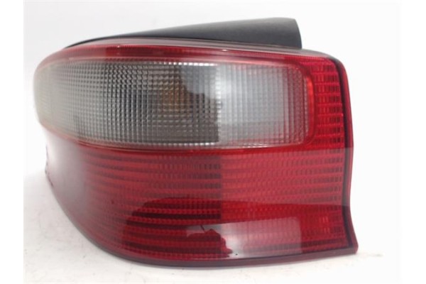 Recambio de piloto trasero derecho para citroen saxo referencia OEM IAM 6351F7  