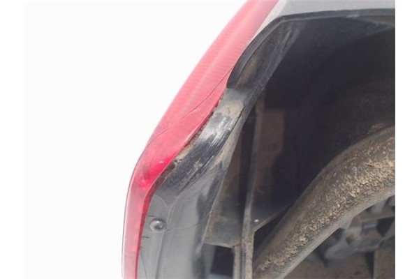Recambio de piloto trasero derecho para citroen saxo referencia OEM IAM 6351F7  