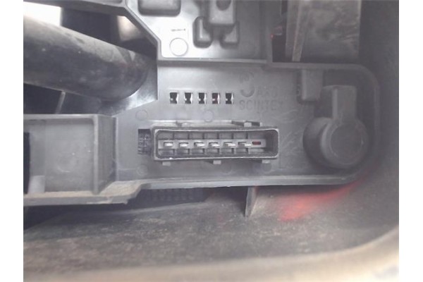 Recambio de piloto trasero derecho para citroen saxo referencia OEM IAM 6351F7  