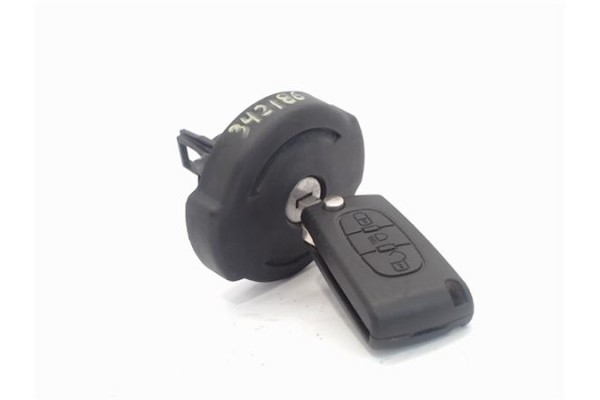 Recambio de tapon combustible para citroen c4 berlina 1.4 16v referencia OEM IAM  10014390100 
