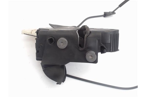 Recambio de cierre electromagnetico delantero derecho para citroen c4 berlina 1.4 16v referencia OEM IAM 9686719780  