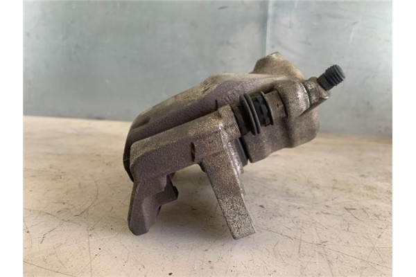 Recambio de pinza freno delantero derecha para suzuki swift iii (sg) 1.5 referencia OEM IAM 5511062J10 PDF60048 