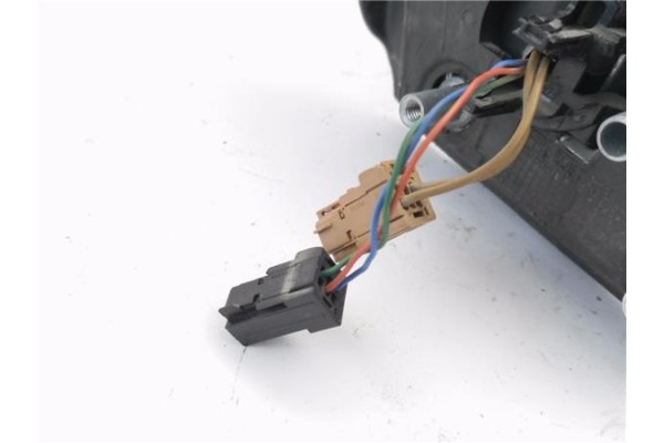 Recambio de retrovisor electrico izquierdo para citroen berlingo furgón 1.6 hdi 90 referencia OEM IAM 8153TP  
