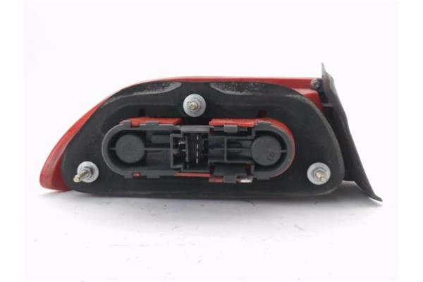 Recambio de piloto trasero derecho para alfa romeo 156 (116) 2.4 jtd referencia OEM IAM 60620136  
