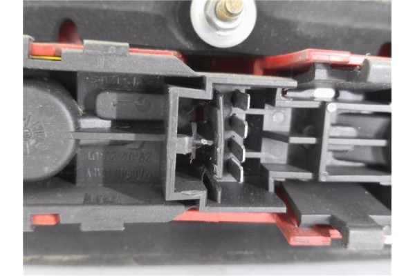 Recambio de piloto trasero derecho para alfa romeo 156 (116) 2.4 jtd referencia OEM IAM 60620136  