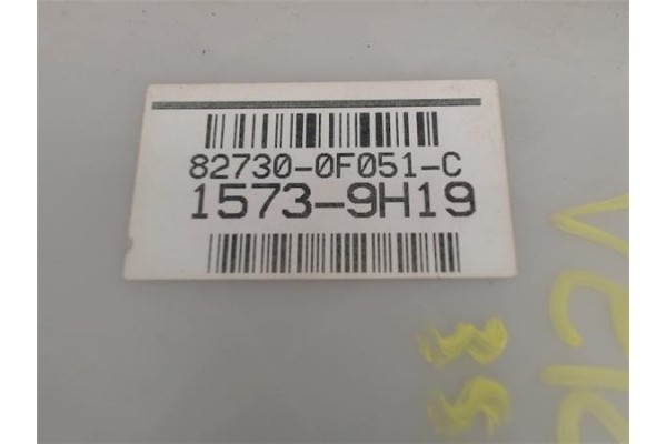 Recambio de caja fusibles/rele para toyota verso (aur2/zgr2) 2.0 d-4d referencia OEM IAM 827300f051c  
