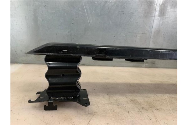 Recambio de refuerzo paragolpes para peugeot 307 break (3e) 2.0 hdi 110 referencia OEM IAM 7106C0  