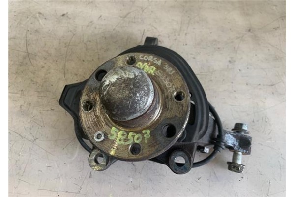 Recambio de mangueta delantero derecha para opel corsa c 1.4 referencia OEM IAM 308039 9156141 
