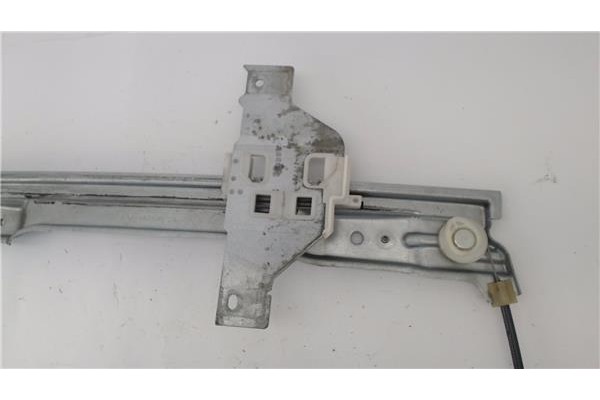 Recambio de mecanismo elevalunas delantero izquierdo para citroen c4 coupe 1.6 vtr plus referencia OEM IAM 9221AS 996385101 