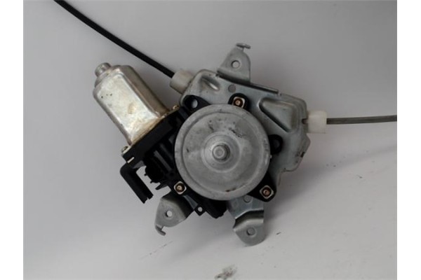 Recambio de mecanismo elevalunas trasero derecho para nissan primera berlina (p12) referencia OEM IAM   