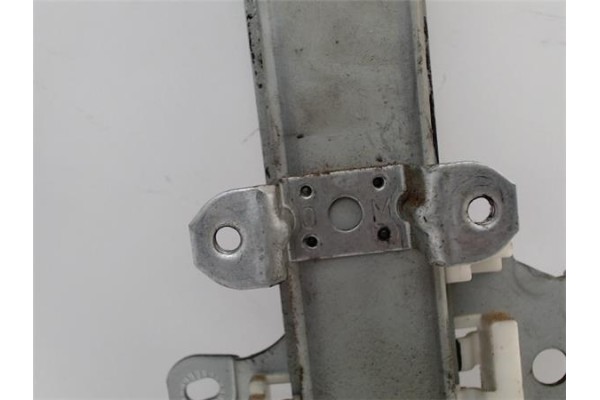 Recambio de mecanismo elevalunas trasero derecho para nissan primera berlina (p12) referencia OEM IAM   