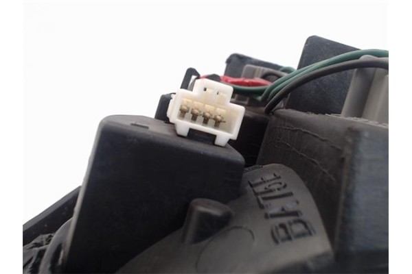 Recambio de piloto trasero izquierdo para nissan almera (n15) referencia OEM IAM 265553N525  