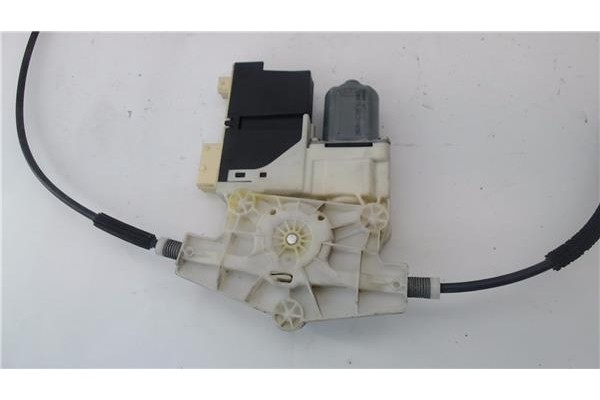 Recambio de mecanismo elevalunas delantero derecho para citroen c4 coupe 1.6 vtr plus referencia OEM IAM 9222AS  