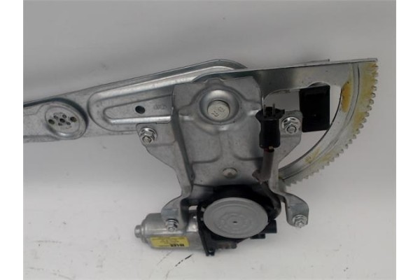 Recambio de elevalunas electrico trasero derecho para kia sorento (bl) 2.5 crdi referencia OEM IAM 83402300  