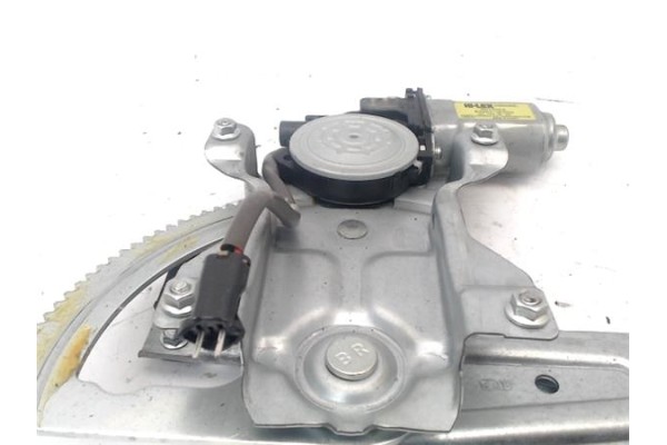 Recambio de elevalunas electrico trasero derecho para kia sorento (bl) 2.5 crdi referencia OEM IAM 83402300  