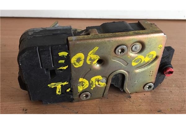 Recambio de cierre electromagnetico trasero derecho para peugeot 306 berlina 3/5 puertas (s1)(1996) 1.4 xs [1,4 ltr. - 55 kw] re