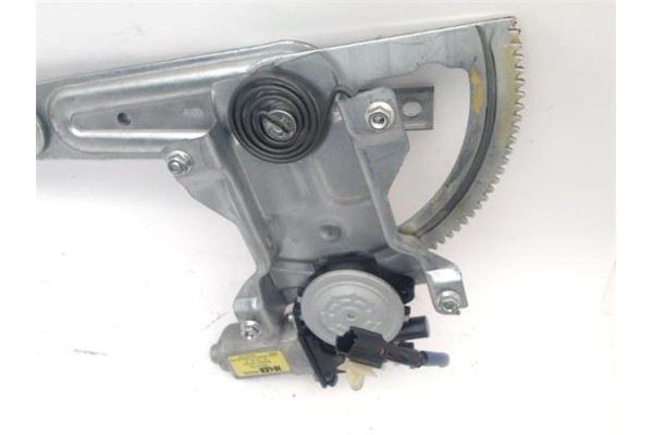 Recambio de elevalunas electrico delantero derecho para kia sorento (bl) 2.5 crdi referencia OEM IAM 82402300  