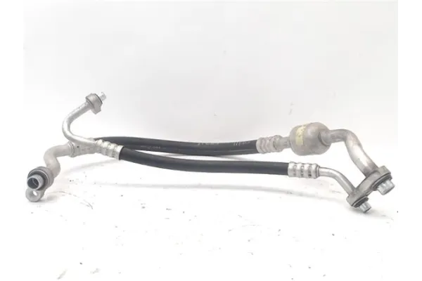 Recambio de tubo salida compresor para opel astra j 1.6 referencia OEM IAM 13338427  