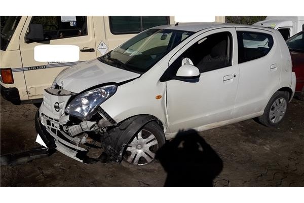nissan pixo (uao) del año 2010